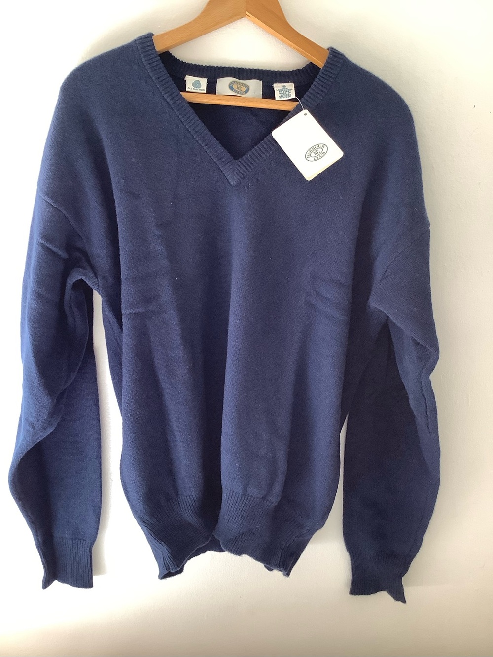 Classic V‑Neck Navy Men's Sweater